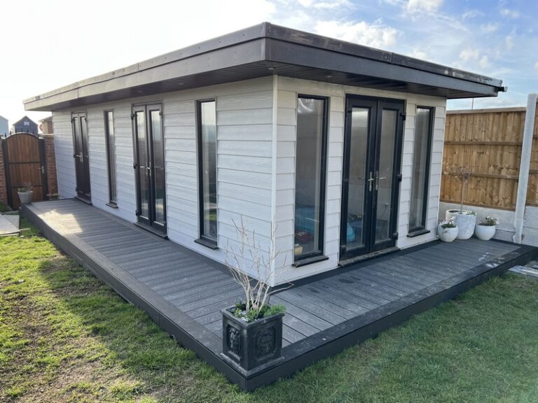 thorpe bay landscaping premium fencing patio composite decking 27